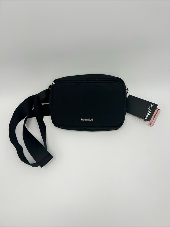 Baggallini Handbags - Baggallini Black Compact Sling Belt Crossbody Bag